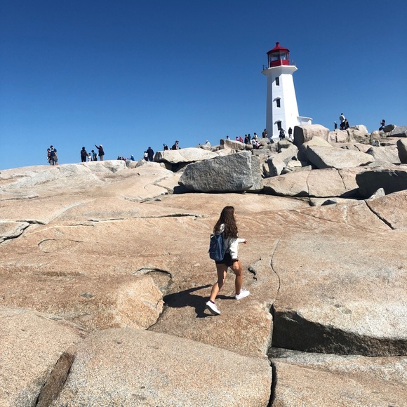 Meet your Posher, Hilary - Picture 1 of 1